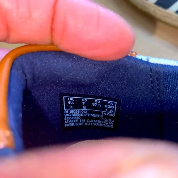 NEW Clarks Navy Striped Canvas Espadrilles Loafers - Picture 9 of 10